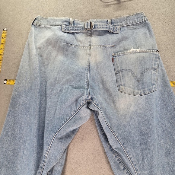 VTG Levis Engineered Jeans Mens Blue Light Wash Buckle Back Twisted Fits 34x32
